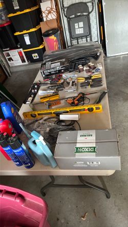 Tool and hardware lot