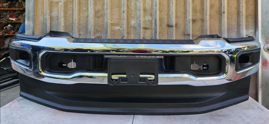 2023-2026 Ford F250 Front Chrome Bumper Cover OEM (no sensor holes)