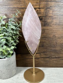 Gorgeous Sparkling Rose Quartz Large DT Flame on Gold Stand 434g/2.58in W x 6.79in H