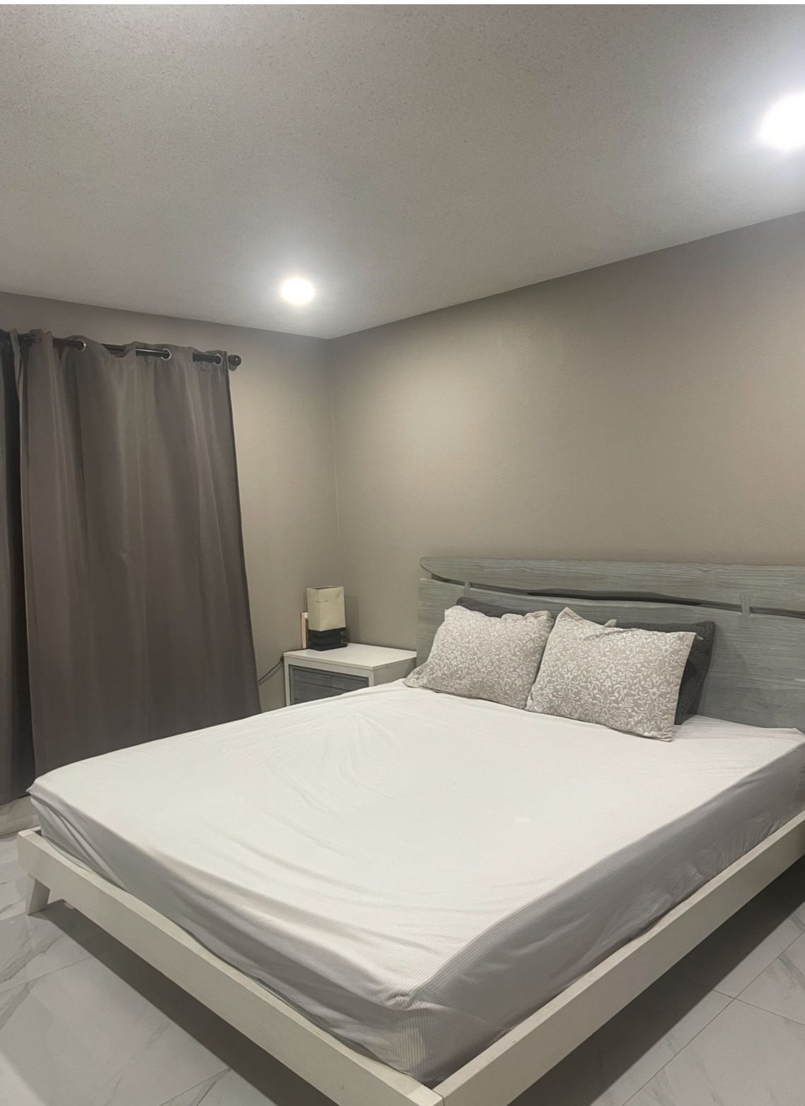 King Size Bed , Dresser, 2 Side Tables