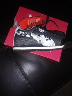 Pumas- Black &Gray Sz 7 Little Kids