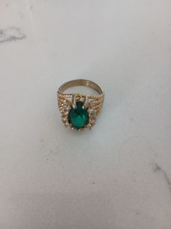 Size 6 emerald green ring