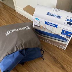 Bestway Air Mattress Twin With Built In Air Pump Like New Condition With Box