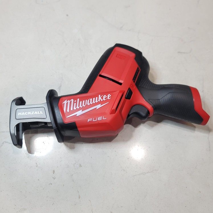 Milwaukee
M12 FUEL 12V Lithium-Ion Brushless Cordless HACKZALL Reciprocating Saw (Tool-Only)