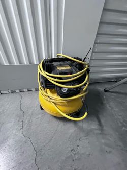 DEWALT Pancake Air Compressor with Hose
