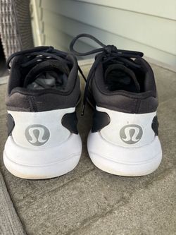 Women’s Lululemon Blissfield running shoes size 8