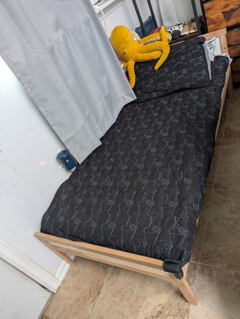 Junior Twin Bed