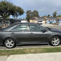 2012 Toyota Camry SE