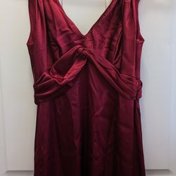 Womens Size 2 Long Red Formal Satin Dress From David's Bridal. Wedding, Prom, Polyester 97%, Spandex 3%, Looks Like 57" Long. East or West