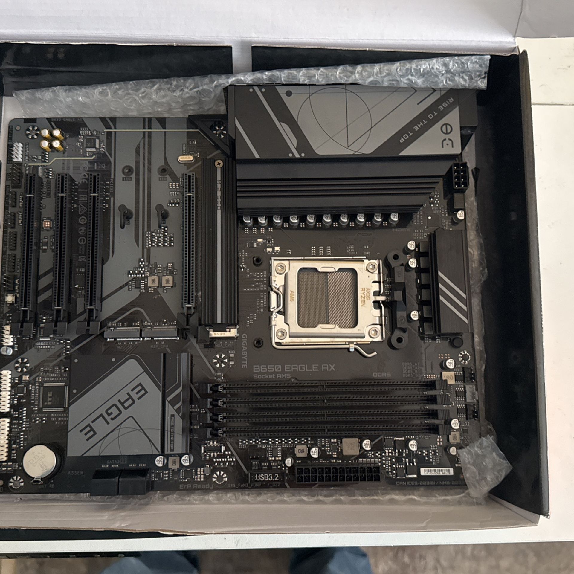 Gigabyte B650 Eagle AX