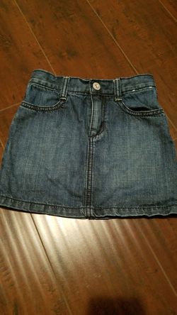 Gymboree- Little girl demin skirt size 5