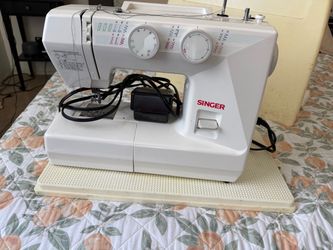 The Singer 384 sewing machine