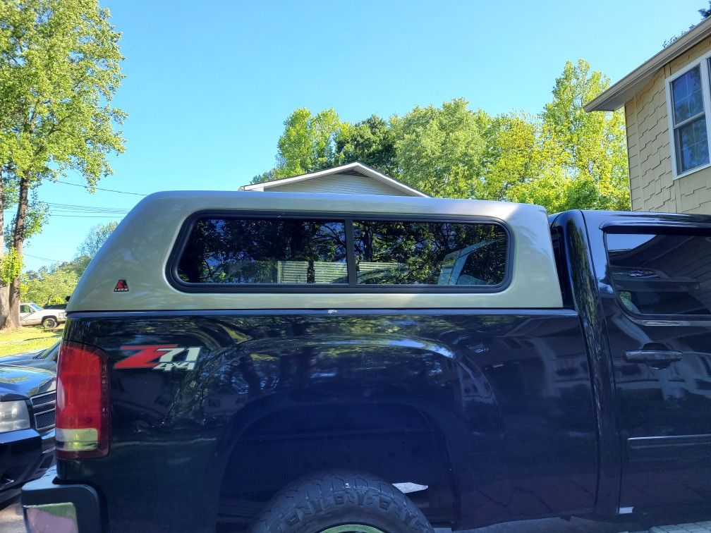 Leer Camper For Sale for Sale in Lawrenceville, GA OfferUp