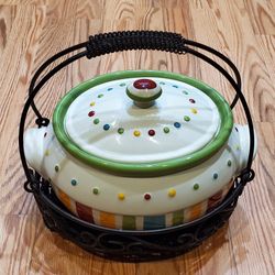 REDUCED: New Celebrating Home Simply Summer Pot with Wire Carry Basket