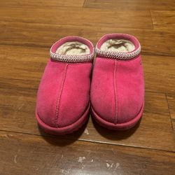 Pink uggs
