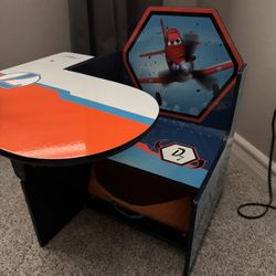 Kids planes Desk