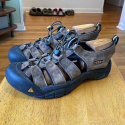 KEEN LEATHER SANDALS (the Best You Can Buy ) Size 11 men 
