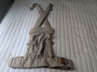 Wild Bird Desert Lark-Aerial Carrier
