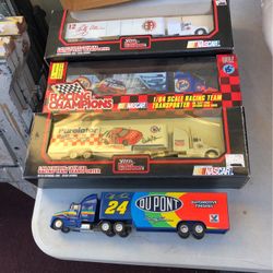 Vintage NASCAR Haulers 1/64