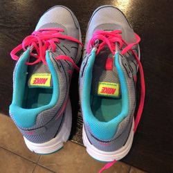 Women Nike Shoe