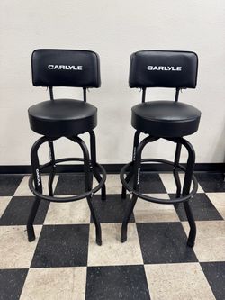 2 black stools