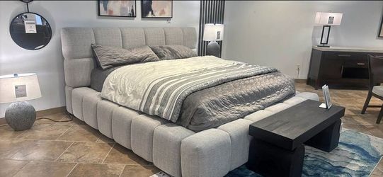 white finish Soft Queen size bedframe