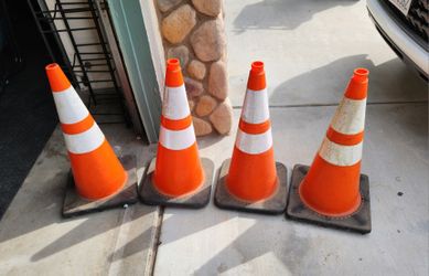 Heavy Duty Traffic Cones
Heavy Duty Reflective Traffic Cones - 28", Orange