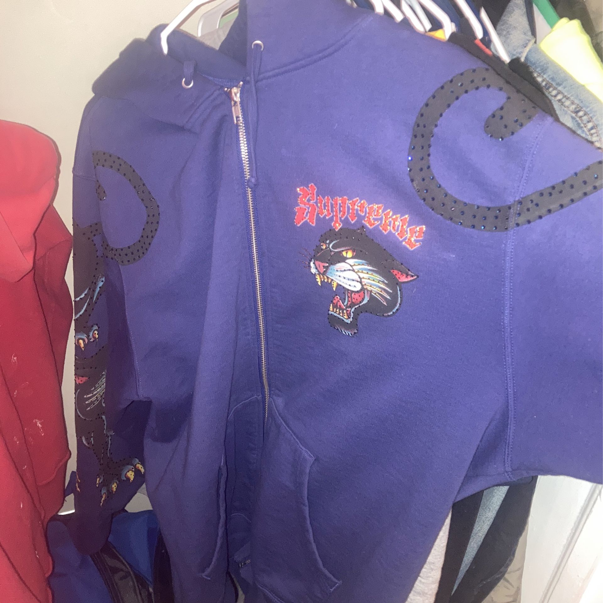 Supreme Hoodie Panther for Sale in Cleveland Heights, OH - OfferUp
