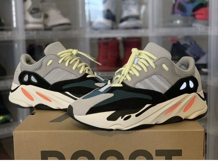 Yeezy 700 wave runner new