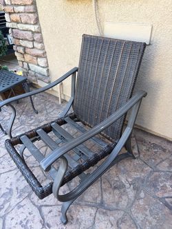 Outdoor Patio – Wicker & Metal