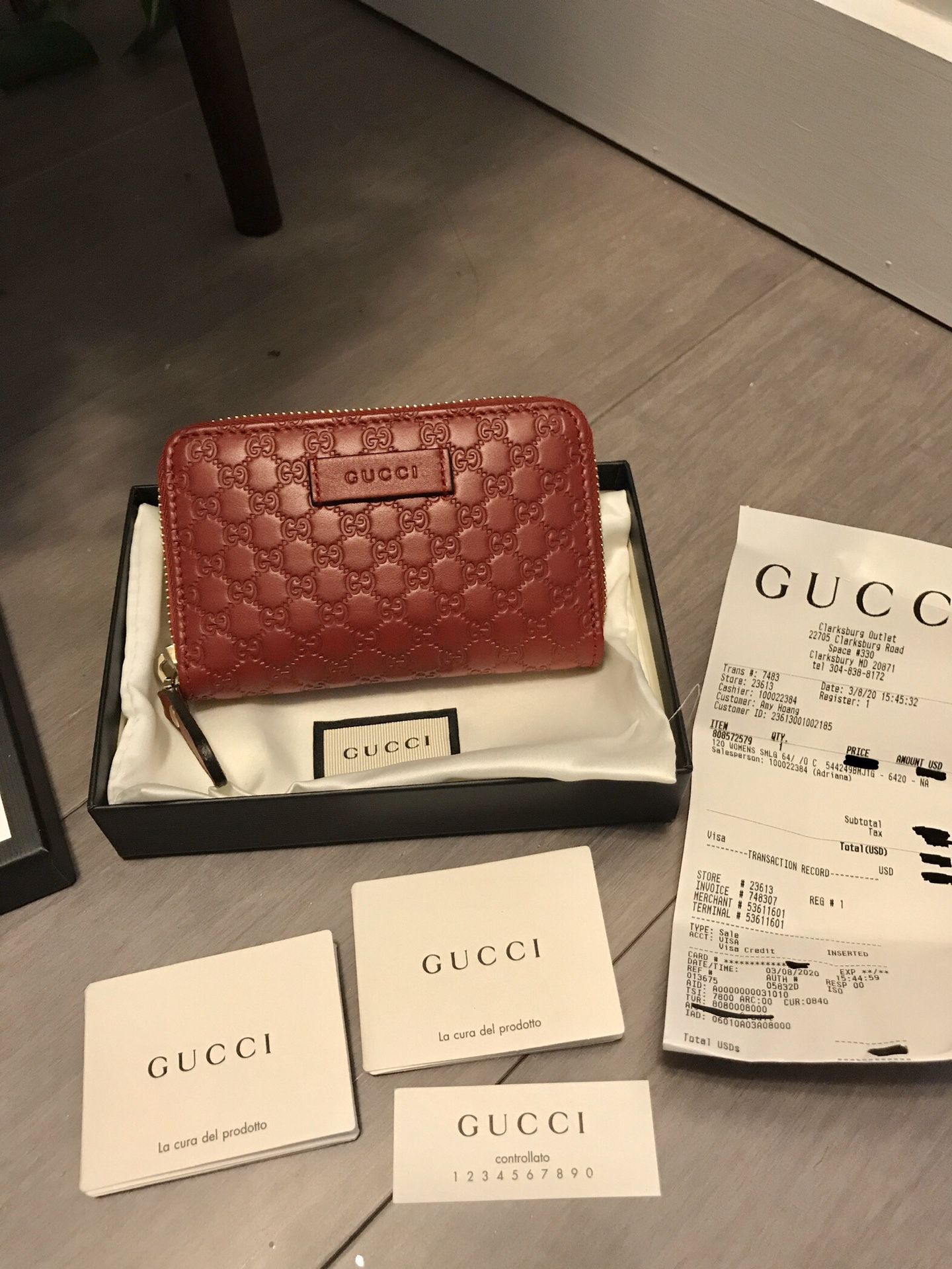 Gucci Leather GG Guccissima Zip Compact Wallet