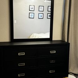 4pc Queen Bedroom With Mattress 