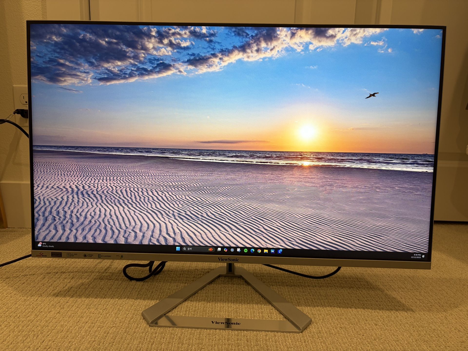 ViewSonic & HP Monitors