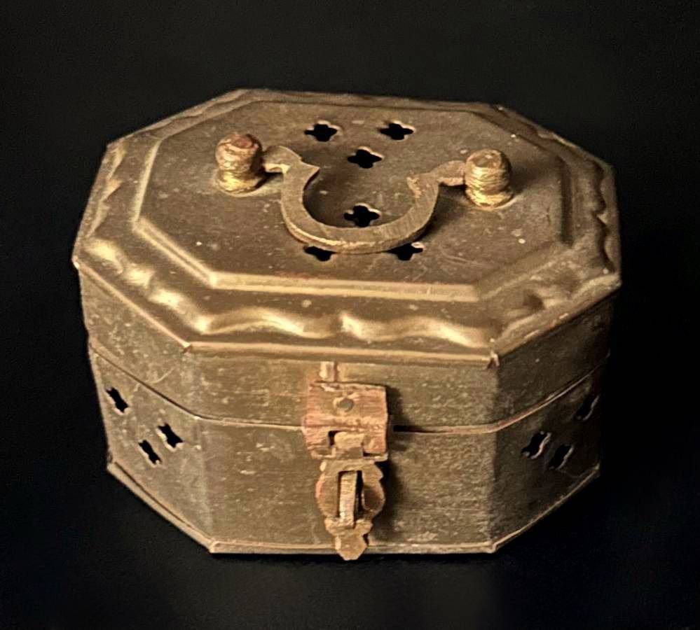 Vintage Brass Hinged Cricket Trinket Incense Box With Clasp And Handle Home Decor