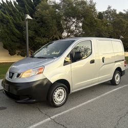 2016 Nissan NV200