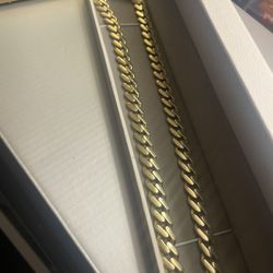 14k Monaco Chain 