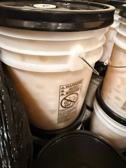 Laundry Detergent in 5 Gallon Bucket