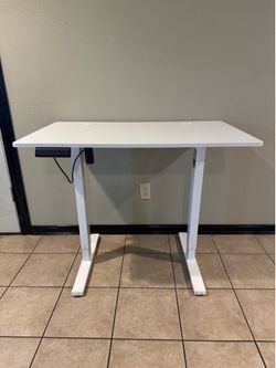 Standing desk