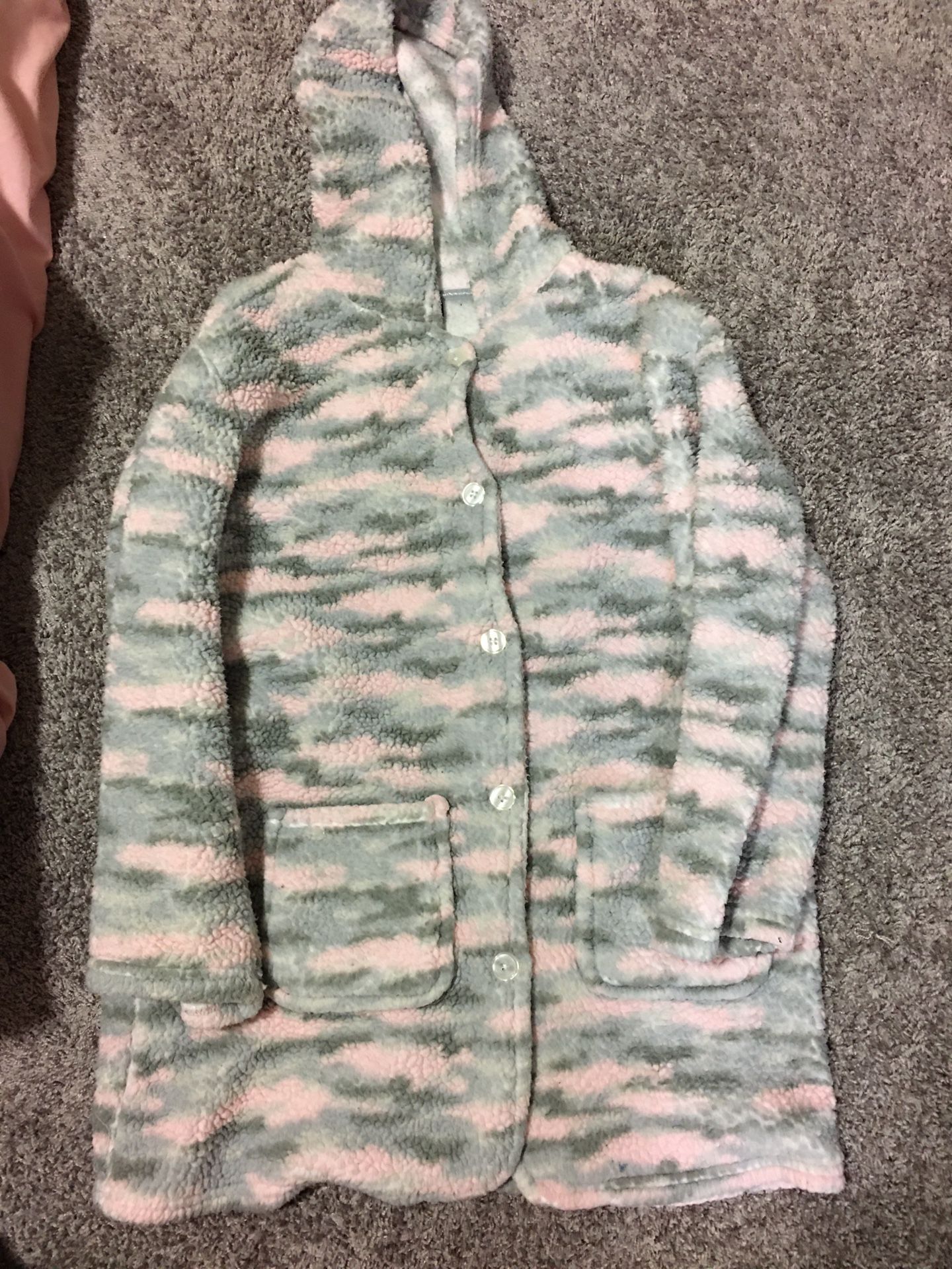 Fluffy cute jacket / sleep wear. Large