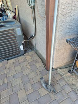 RIDGID 3/4 inch.  EMT  ALUMINIUM PIPE BENDER with steel handle,  in very good condition