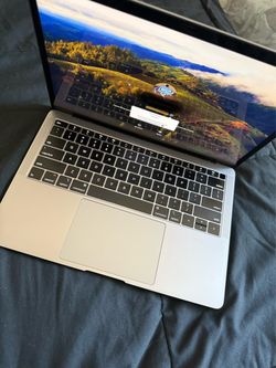 Apple MacBook Pro Laptop