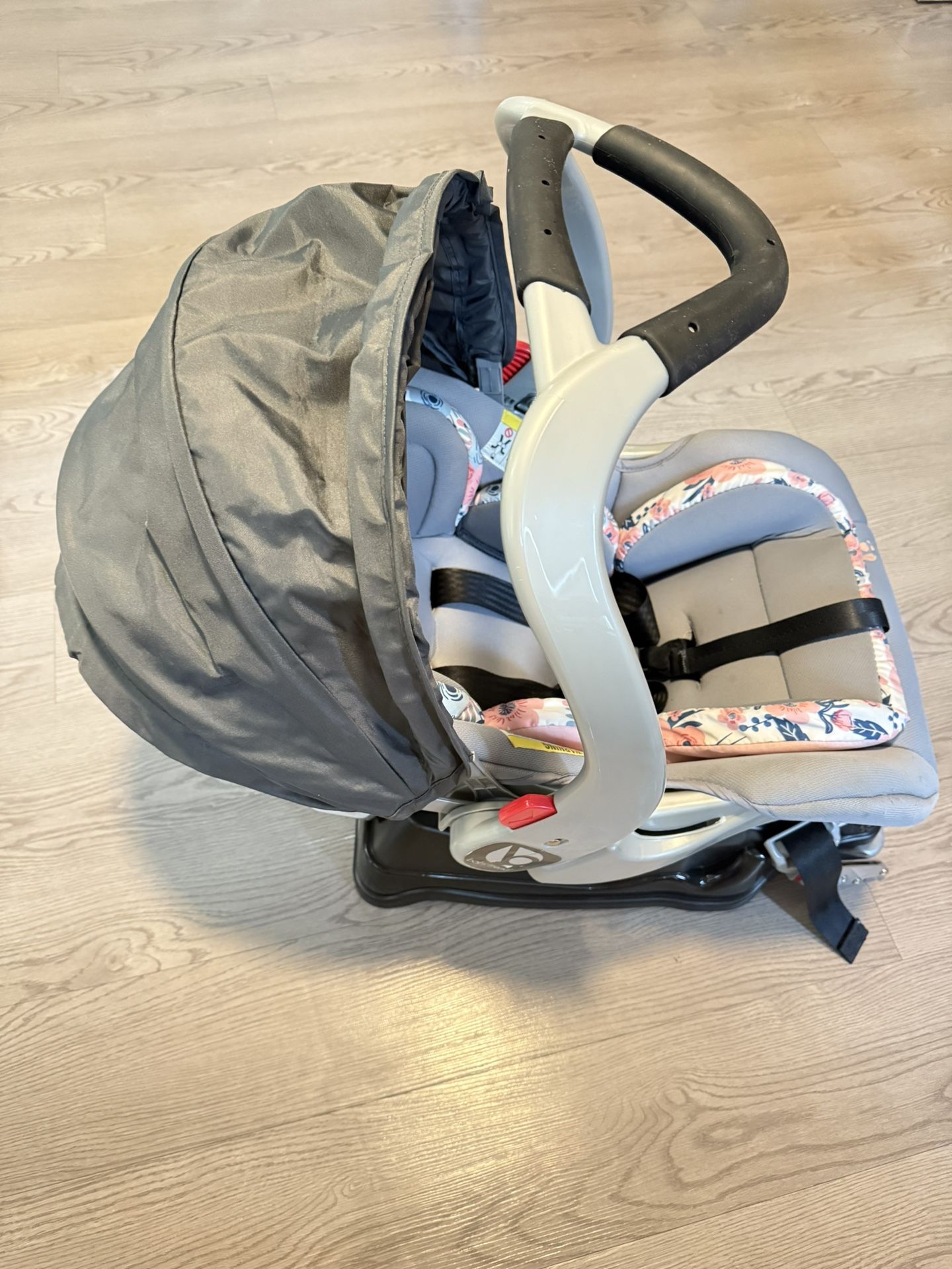 Infant car Seat - free Pickup