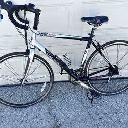 Trek 1.2 Pilot Road Bike
