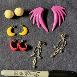 (5) Pairs Of Earrings 