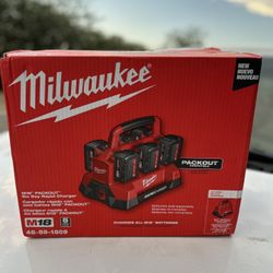 Milwaukee 6 Port Rapid Charger 