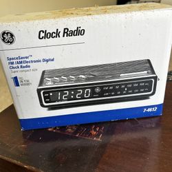Retro Digital Clock Radio