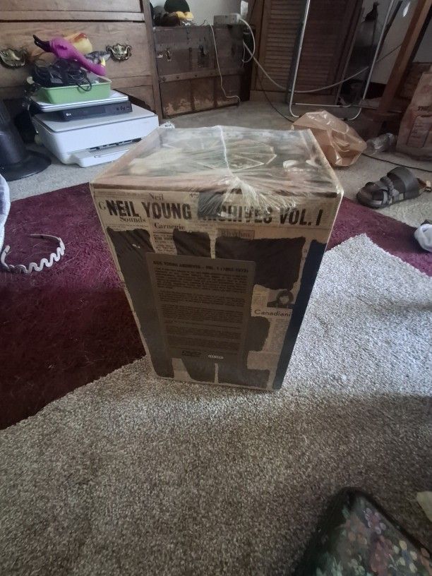 Neal Young Archives Vol 1