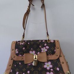 Loui Vuitton X Murakami