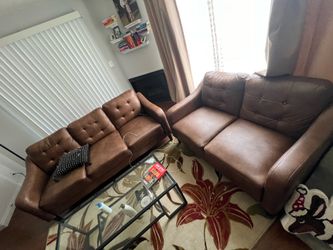 Table and 2 couch set