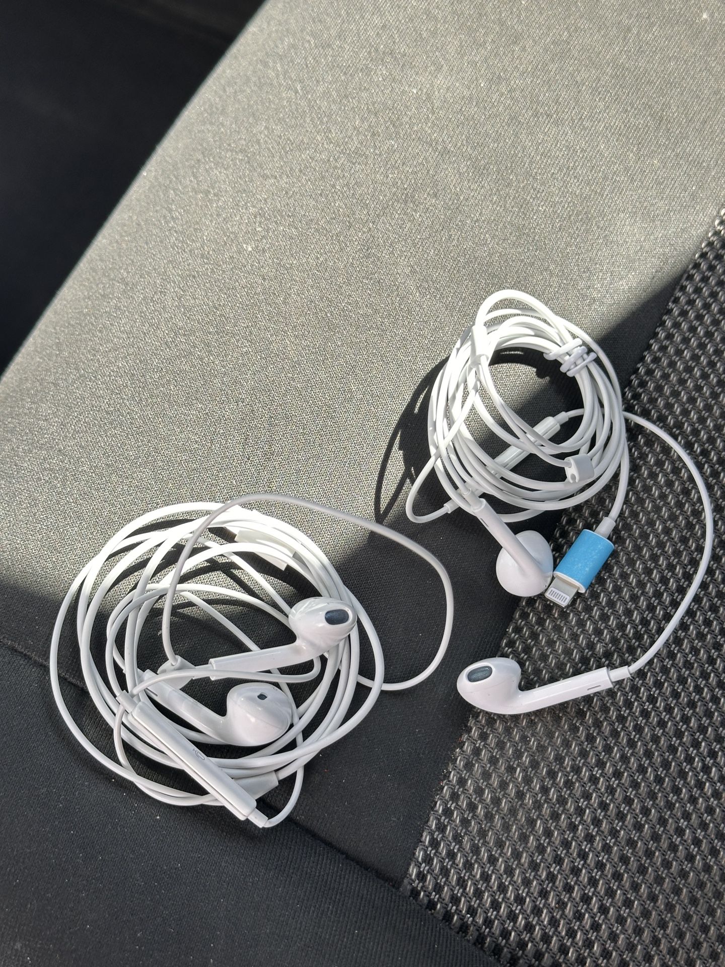 Two Earbuds for iPhone